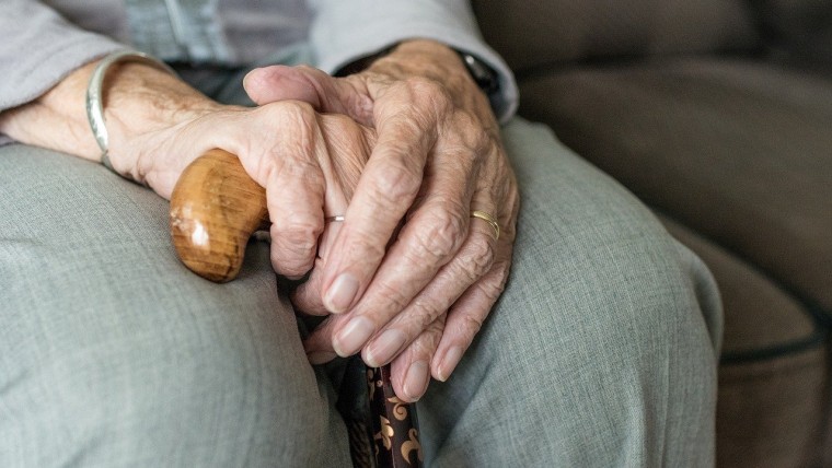 Haushaltsunfälle bei Senioren: Vorbeugen statt nachsehen